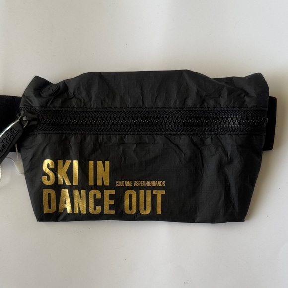 hi love travel Handbags - NWT Hi Love Travel Black and Gold Ski In Dance Out Waist Bag